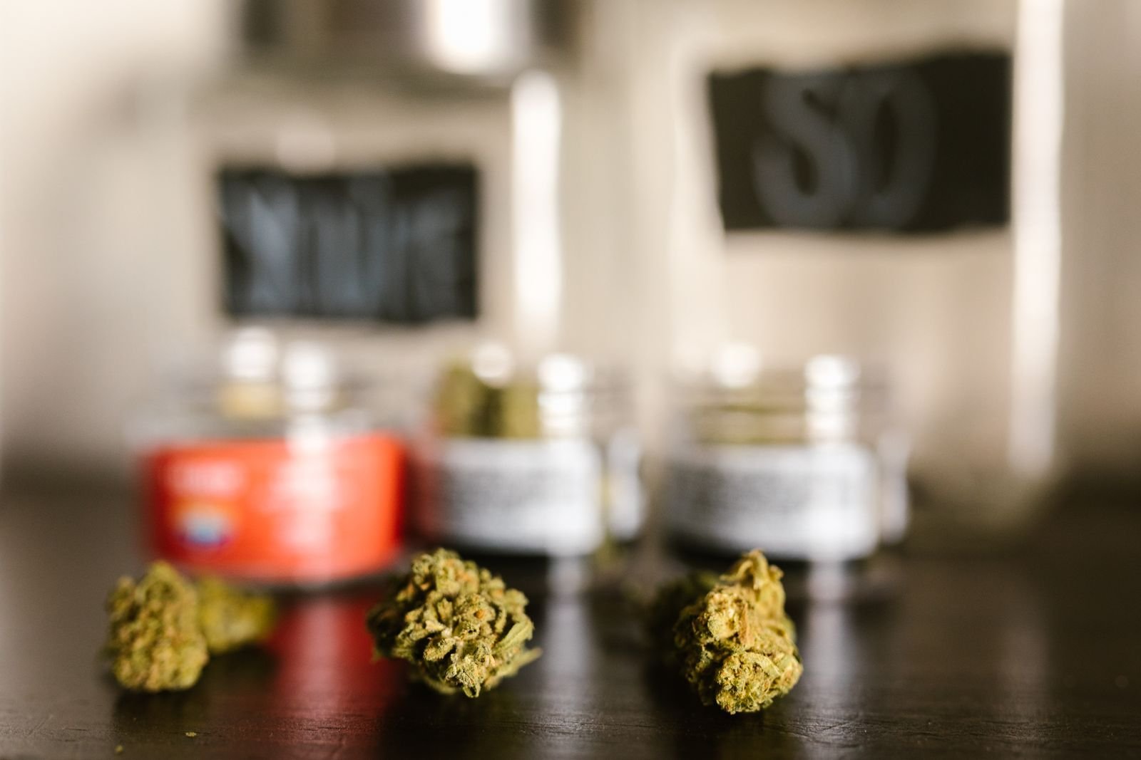 Cogollos de flores CBD a granel, vistos de cerca